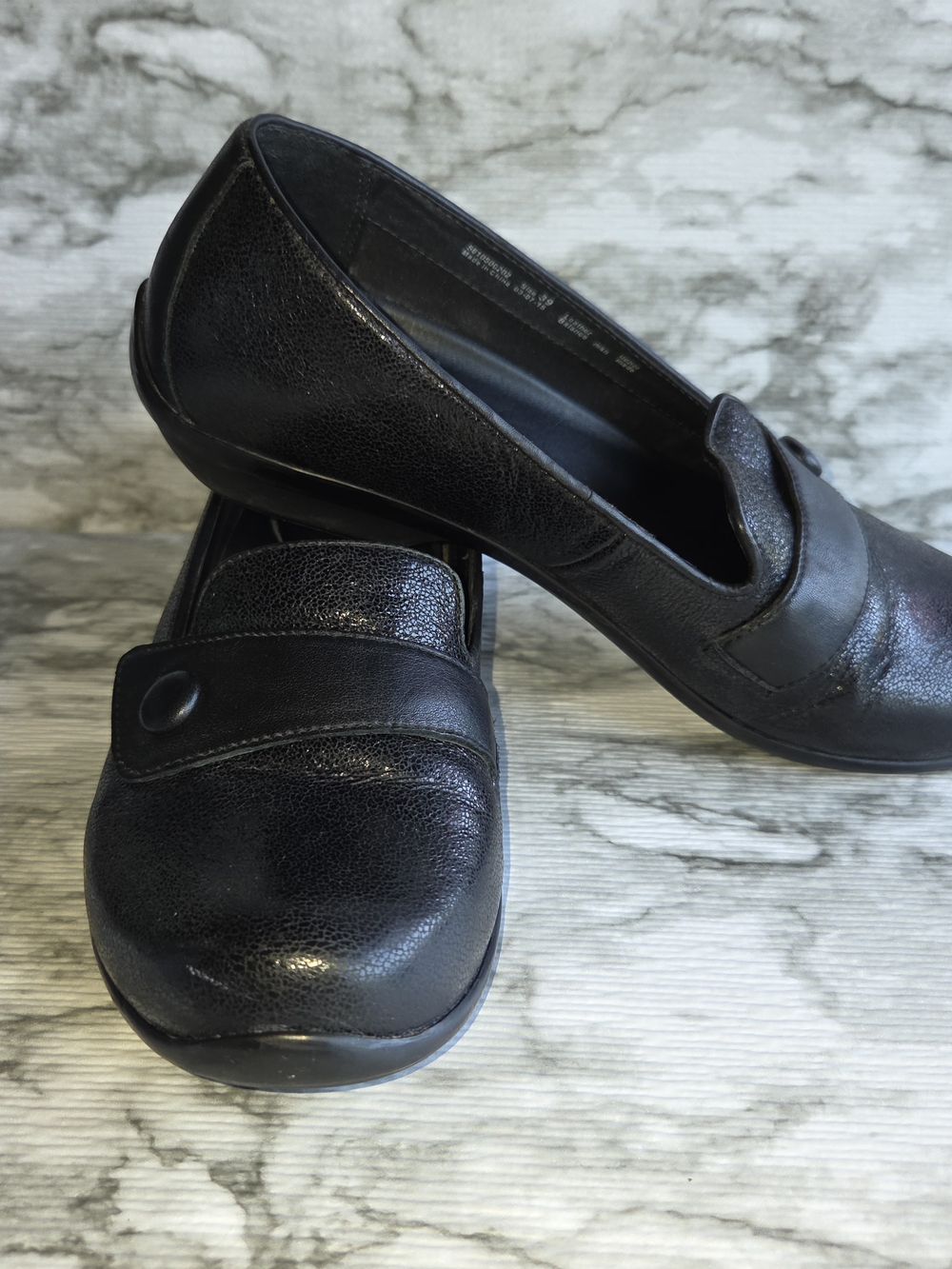 Dansko Black Slip-On Loafer Flats Size 39